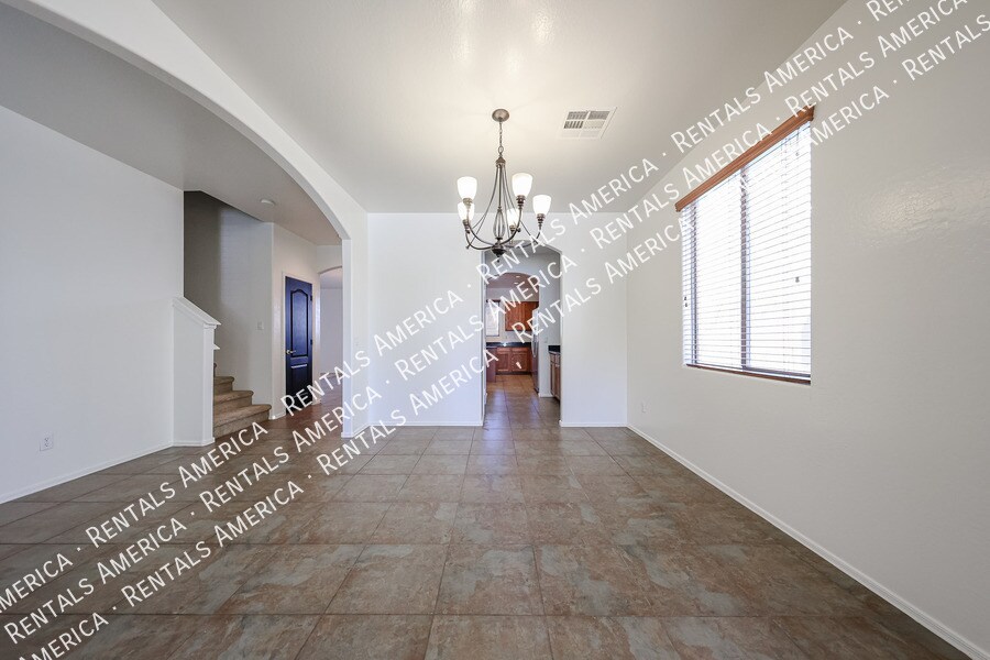 Building Photo - 43608 Caven Dr