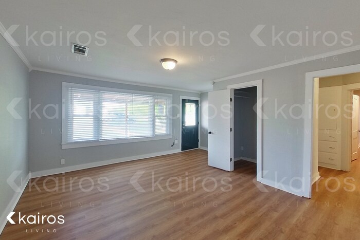 Building Photo - 4417 Brown Ave.