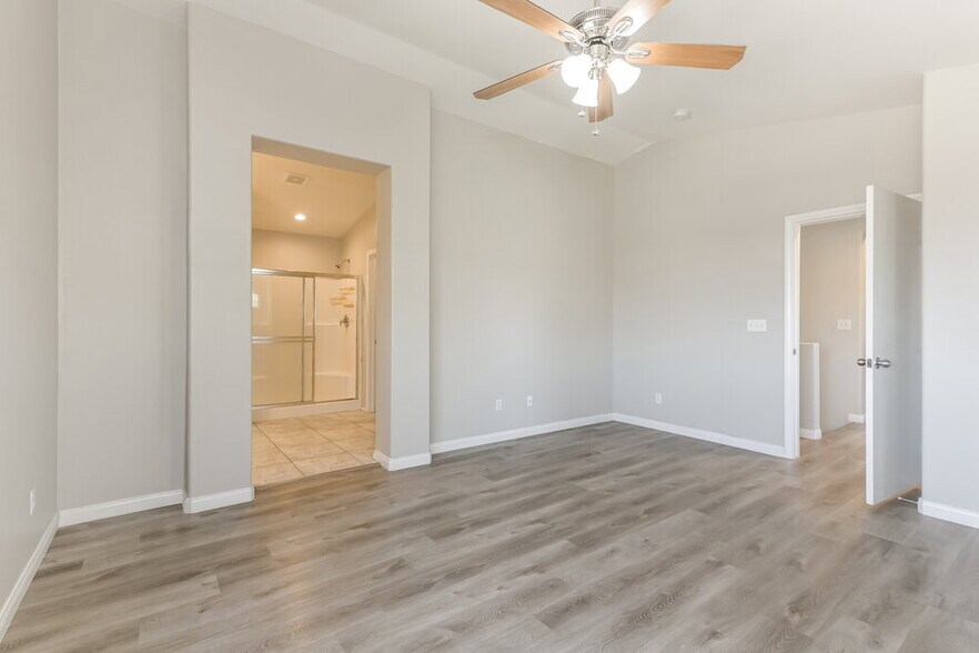 Building Photo - 698 Blooming Sage Ct