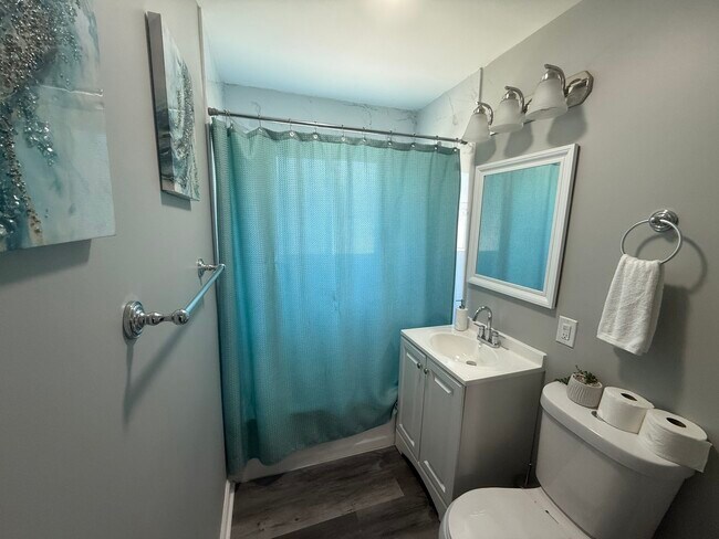 Building Photo - 362 Marion Ct