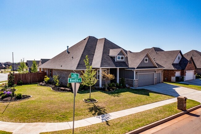 Building Photo - Stunning Corner Lot