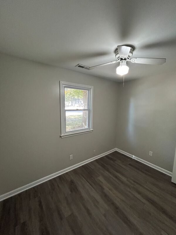 Building Photo - 2001 Old Iron Rd