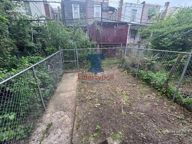 Building Photo - 1548 N Frazier St
