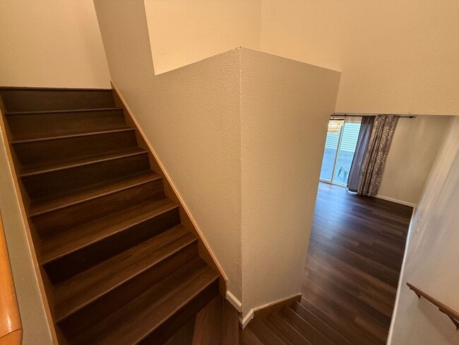 Building Photo - 4 bedroom townhome in Alicia Meadows with $500.00 off February rent if moved in by January end!