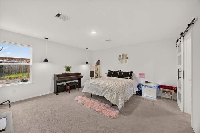 Building Photo - 444 Texas Pecan Dr