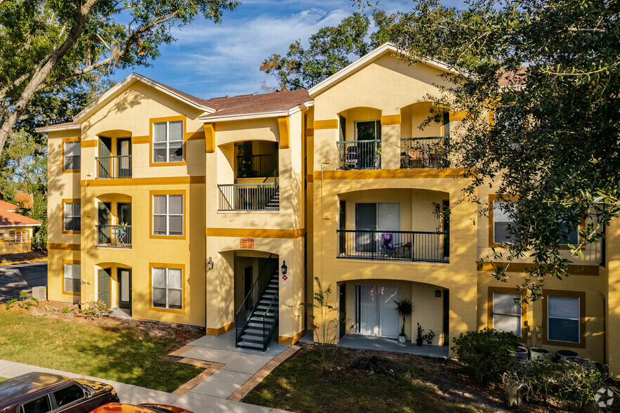 Building Photo - The Pinnacle at Carrollwood