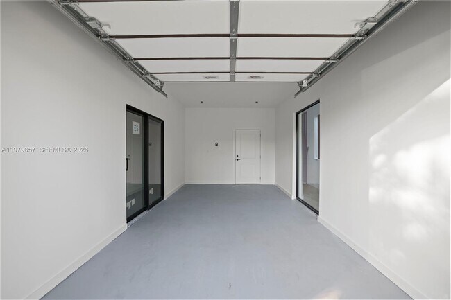 Building Photo - 3187 SW 23rd St