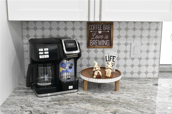 Building Photo - 4135 Coronado Pkwy