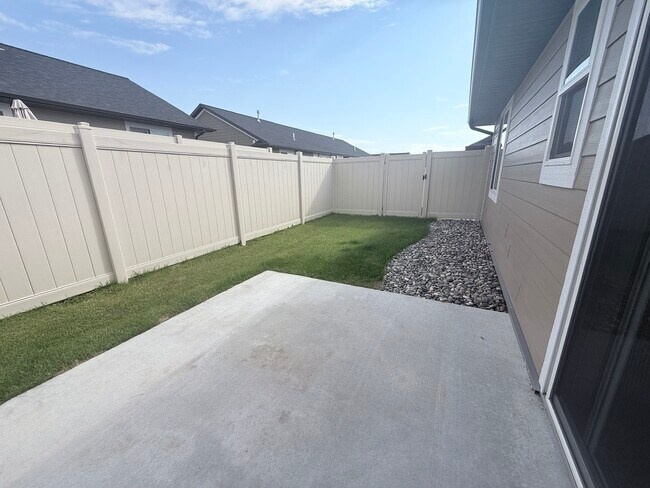 Building Photo - 6305 Absaloka Ln