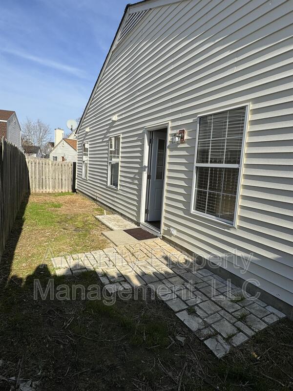 Building Photo - 831 Rouse Rd