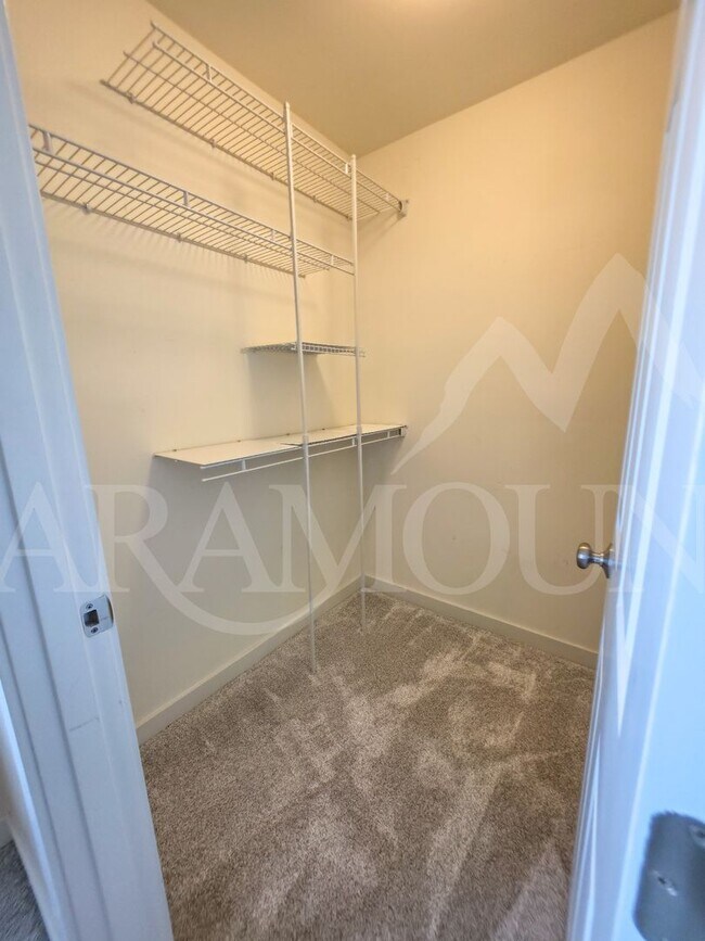 Building Photo - 2163 SW Warbler Way