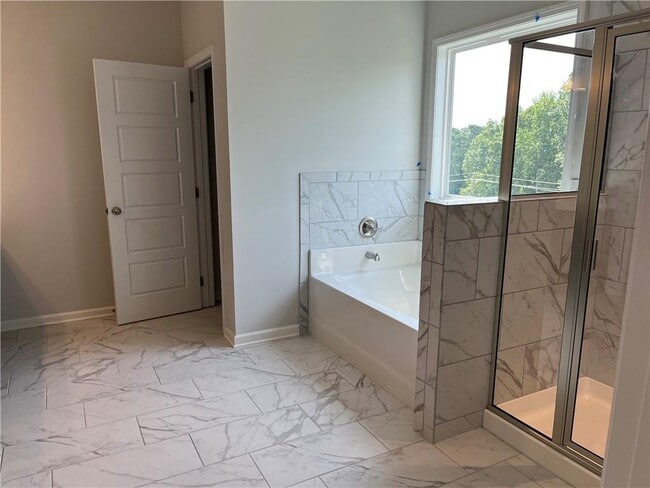 Building Photo - 5248 Fox Den Rd