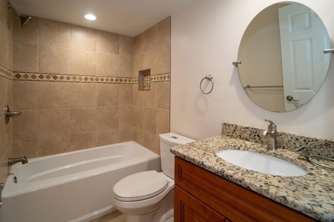 Building Photo - 6 Alcira Ct
