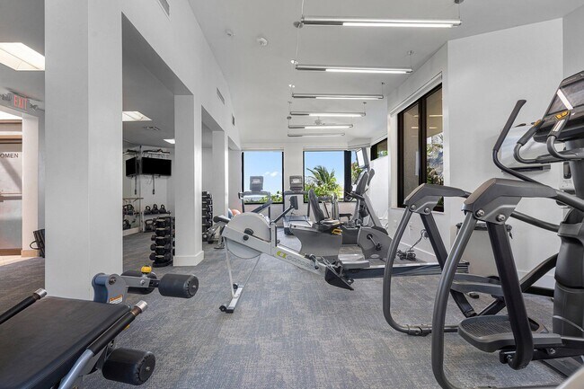 Building Photo - 5080 N Ocean Dr