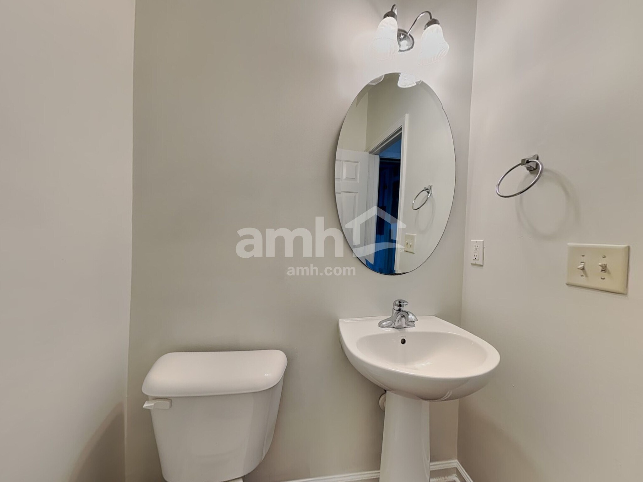 Building Photo - 6001 Ricker Rd