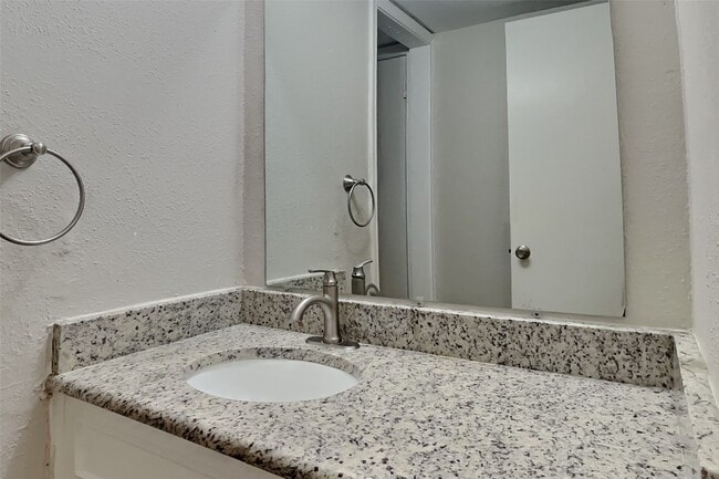 Building Photo - 2311 Whispering Wind Ln