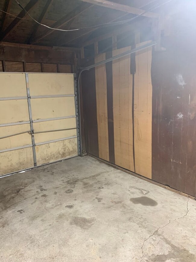 Building Photo - Brandt Rd 6764-6766