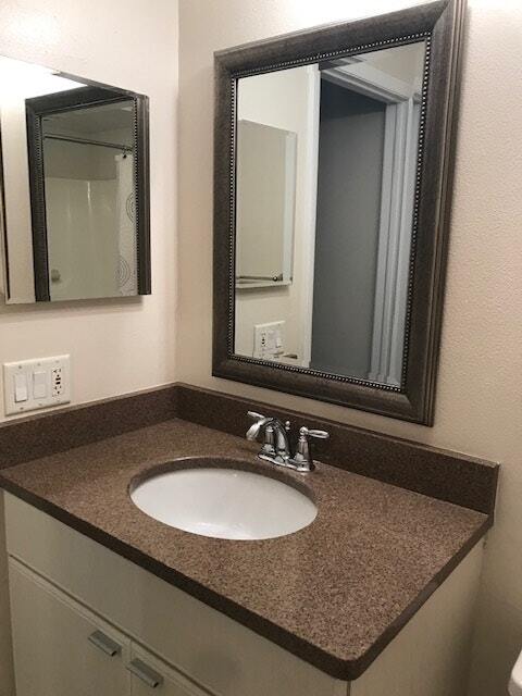 Building Photo - 13391 Fox Chapel Ct