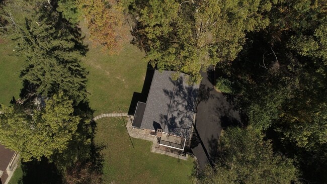 Building Photo - 2-Bedroom Single-Family Home with Garage and Spacious Yard in Unity Township