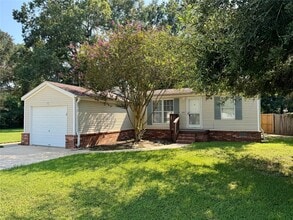 Building Photo - 16506 Leafy Meadow Dr