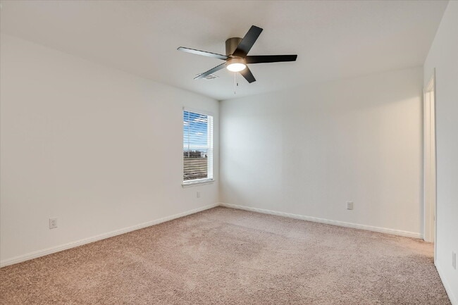 Building Photo - "Spacious 4-Bed, 3-Bath Manor Gem on Meachum Lane - 2487 Sq Ft of Comfort!"