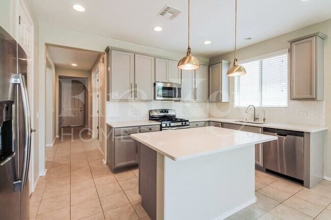 Building Photo - 7146 S Paseo Monte de Oro