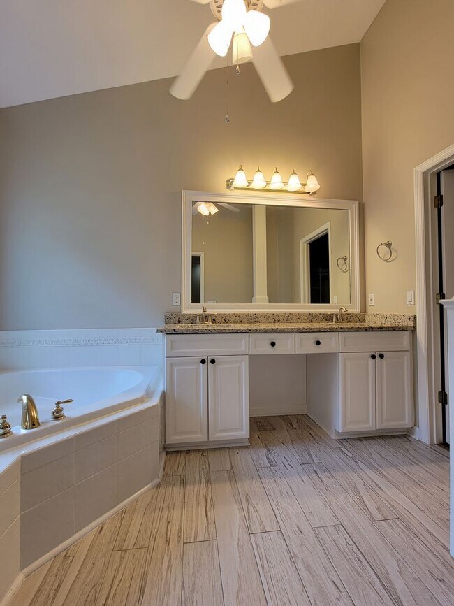 Building Photo - 3 bedroom home for rent in golden eagle's gated community, available July 6 2026, 2 car garage, f...