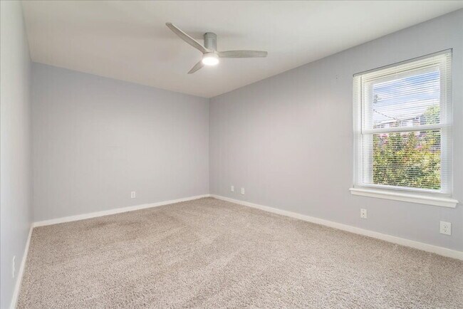 Building Photo - 1703 Coronado Hills Dr