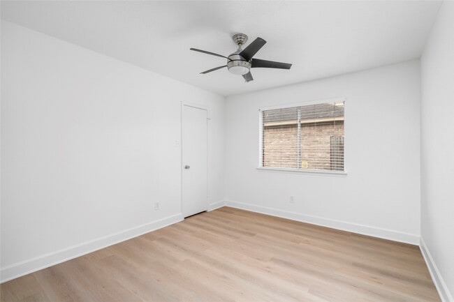 Building Photo - 22514 Round Valley Dr