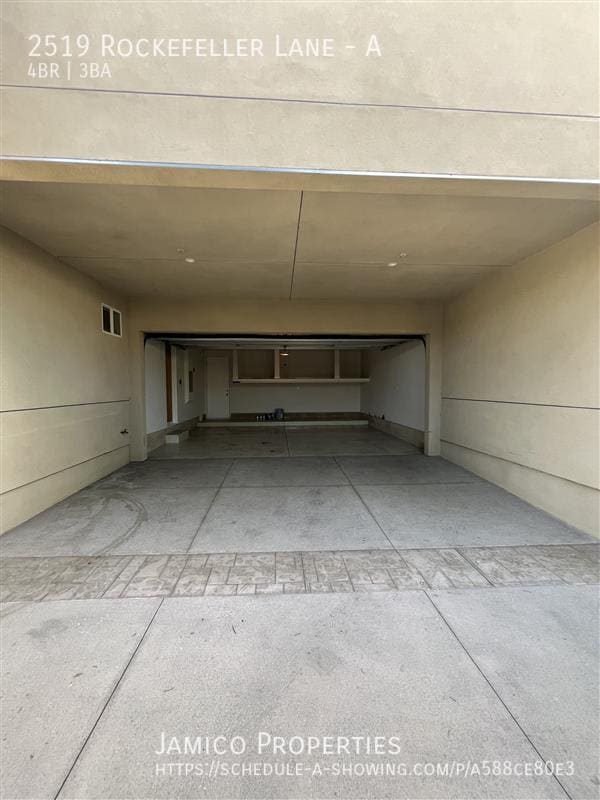 Building Photo - 2519 Rockefeller Ln