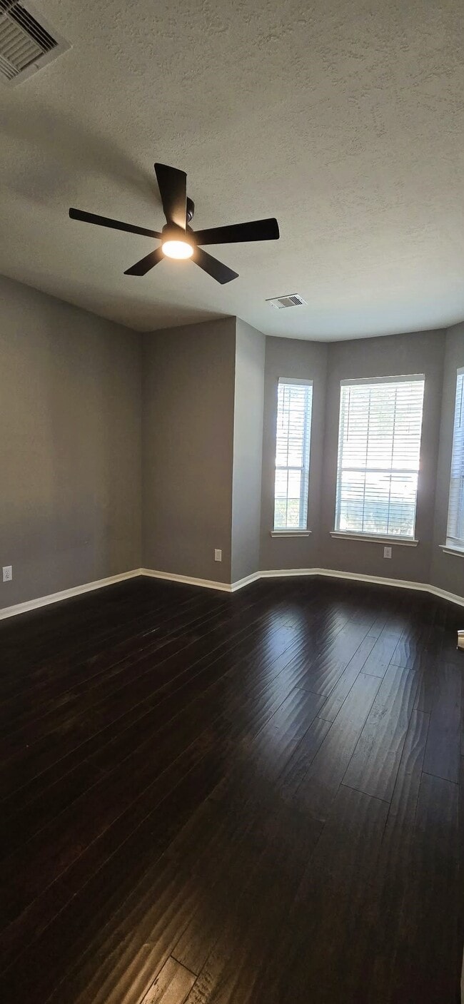 Building Photo - 21703 Sierra Long Dr