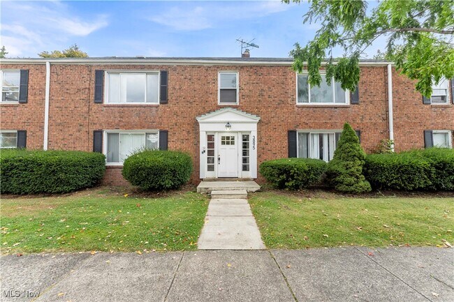 Primary Photo - 3895 Kirkwood Rd