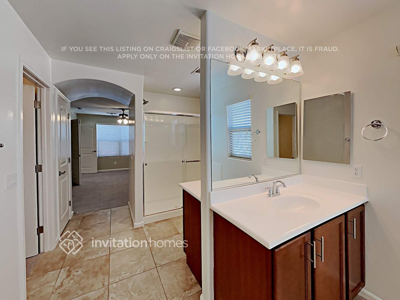 Building Photo - 1413 S Ponderosa Dr