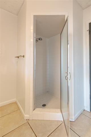 Building Photo - 2601 Edgemont Dr
