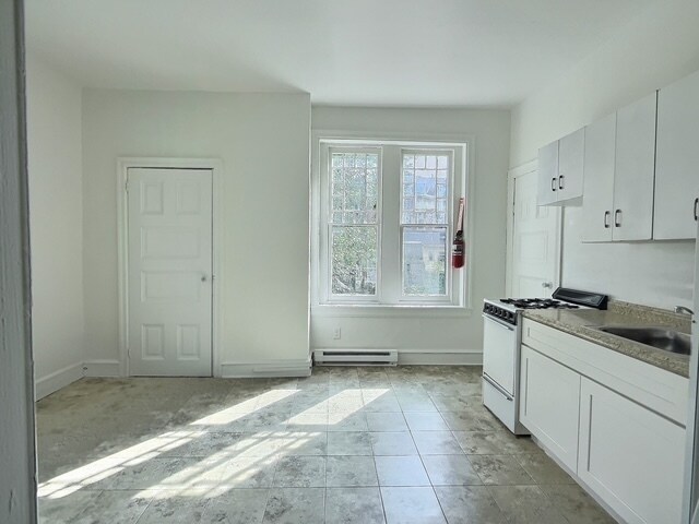 Building Photo - 4620 Wayne Ave