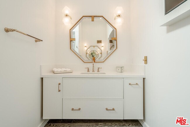 Building Photo - 10100 Empyrean Way