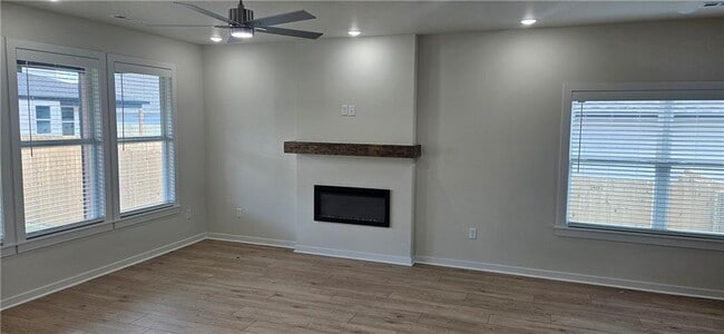 Building Photo - 5910 SW Coywolf St
