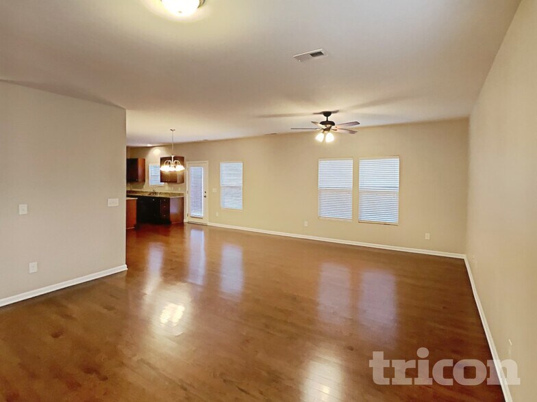 Building Photo - 4219 Patricia Ann Ct