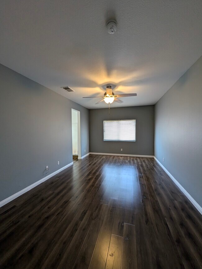 Building Photo - 43592 Yukon Ct