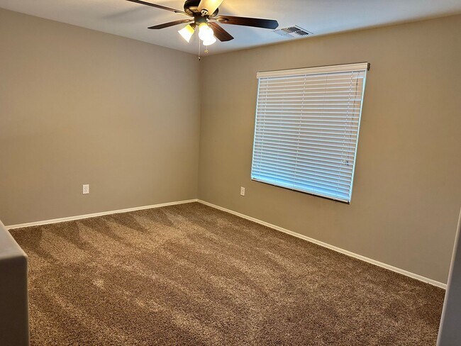 Building Photo - Beautiful Home in Saguaro Bloom!