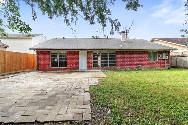 Building Photo - 16322 Espinosa Dr