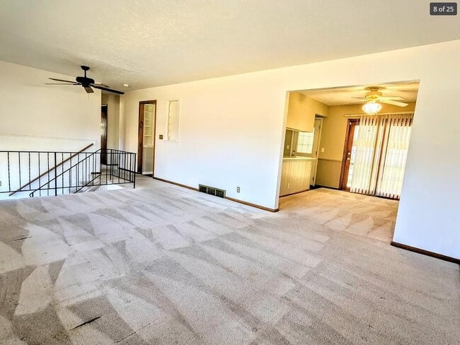 Building Photo - 4016 Clifton Dr
