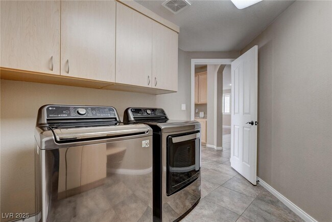 Building Photo - 1784 Clearwater Canyon Dr