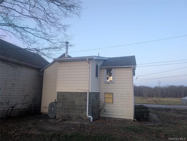 Building Photo - 217 King Rd