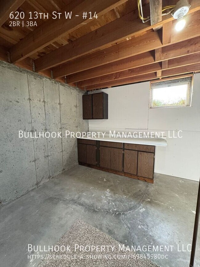 Building Photo - 620 13th St W