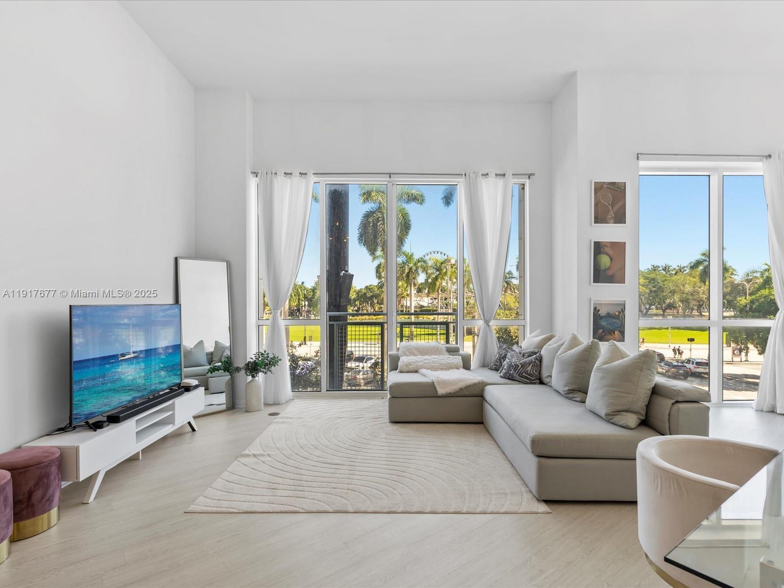 Building Photo - 253 NE 2nd St