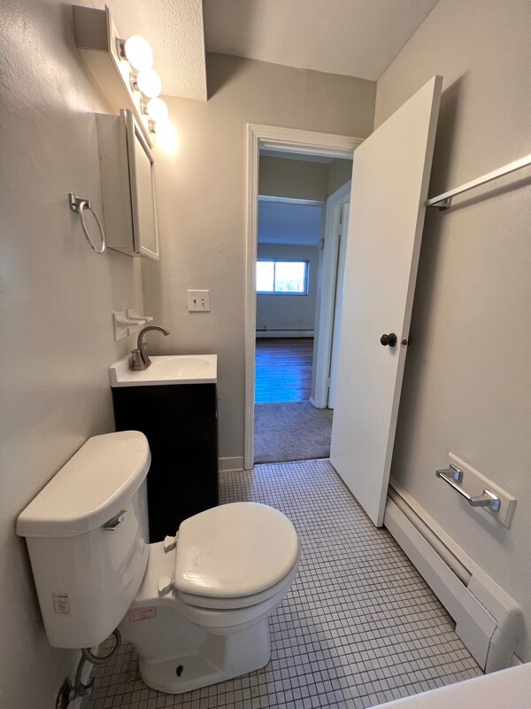 Building Photo - 4789 Ridge Ave