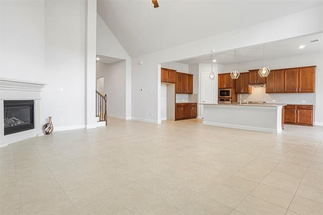 Building Photo - 728 Landing Ln