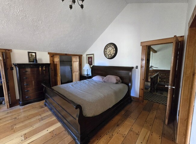 Building Photo - 84 Cotton Ln