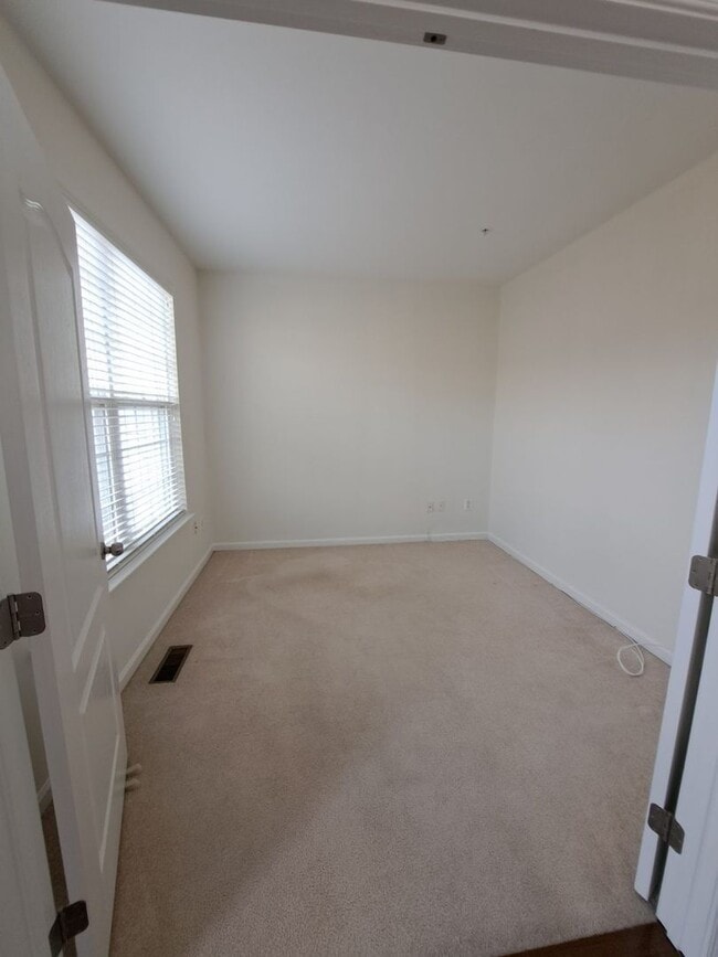 Building Photo - 17305 Madrillon Way